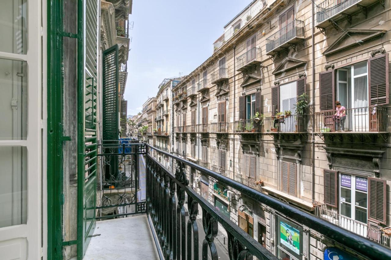 Vittorio Emanuele Charming Central Flats Палермо Екстериор снимка
